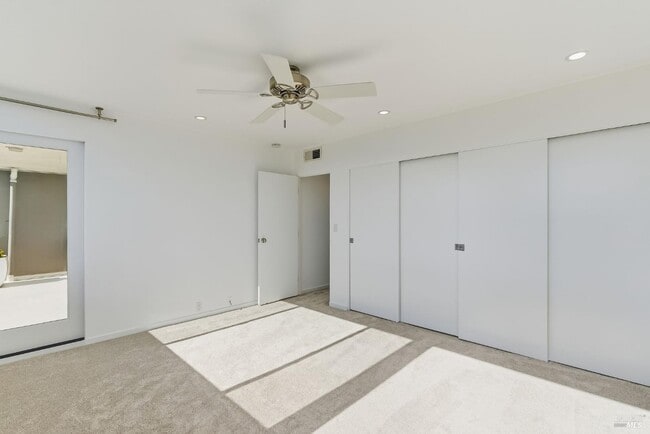 Building Photo - 34 Andrew Dr