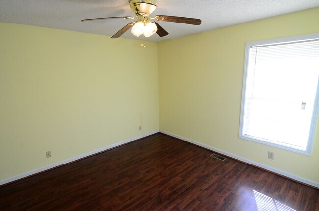 Building Photo - 1539 Hugh Hunter Rd