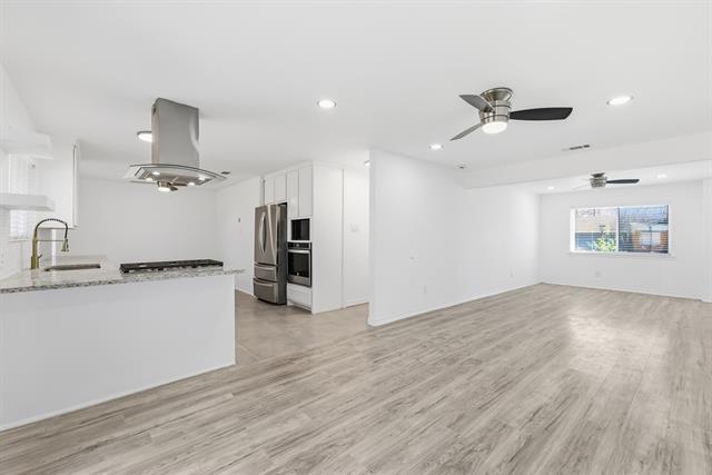 Building Photo - 864 Rainbow Trail