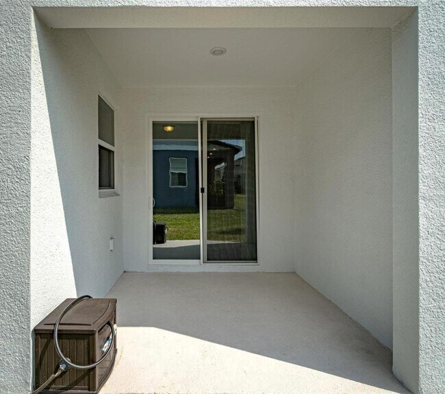 Building Photo - Beautiful 3/2.5 Townhouse in Winter Park