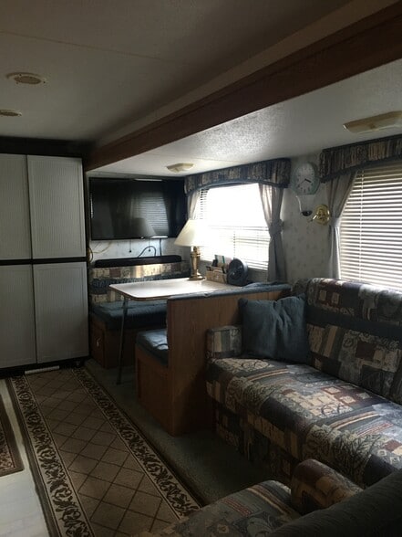 Building Photo - 2020 Lee Dr