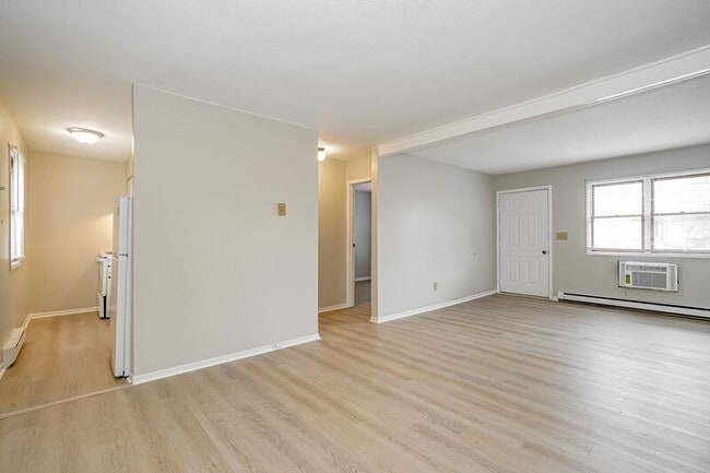Building Photo - 207 N Madison Rd