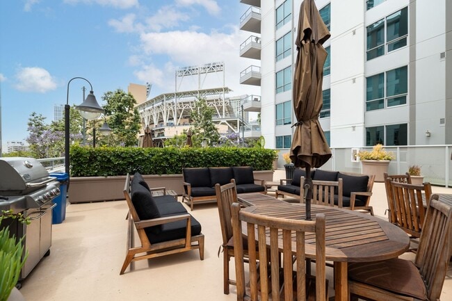 Building Photo - Modern Studio in Park Terrace | Water Included!