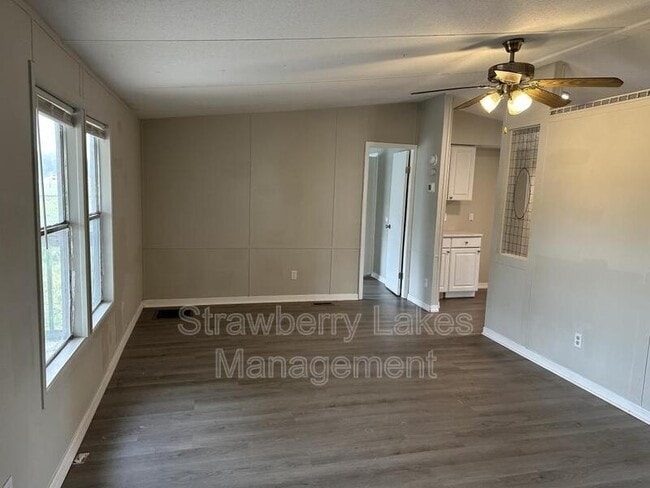 Building Photo - 10317 S County Rd 39