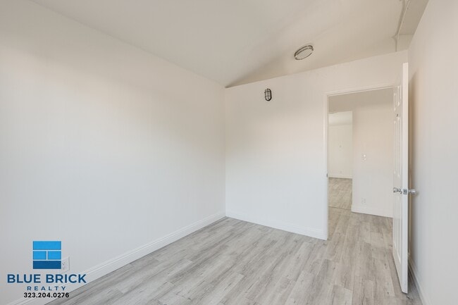 Building Photo - 14025 Victory Blvd