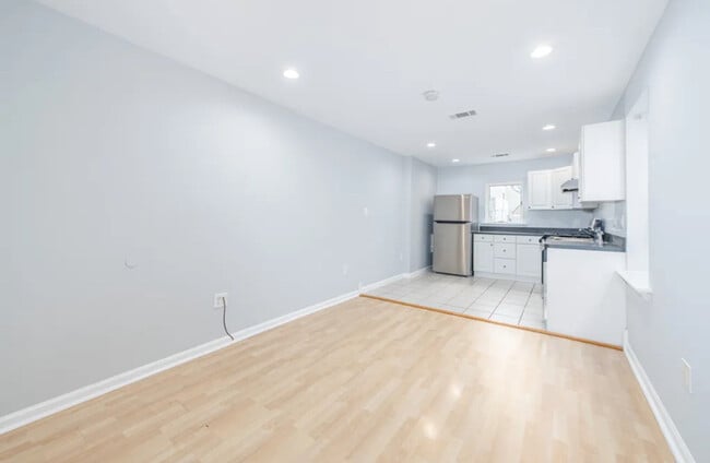 Building Photo - 1410 W Ritner St