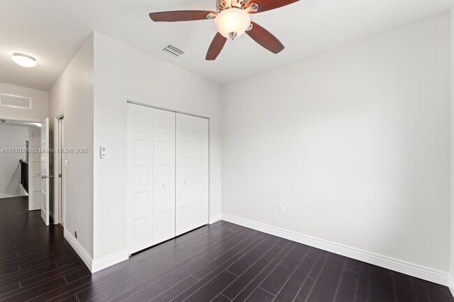 Building Photo - 1110 NE 1st Ave.