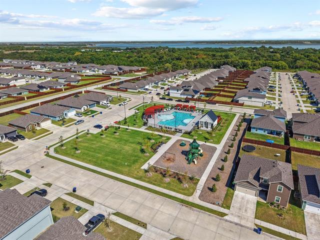 Building Photo - 120 Creek End Dr