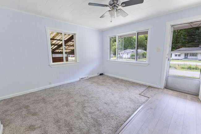 Building Photo - 77 Luka Rd