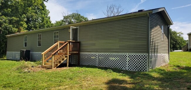 Building Photo - 43660 Pump House Ln