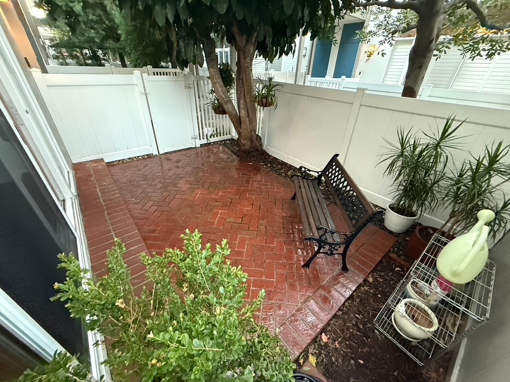 Fenced Patio - 4310 W Kling St