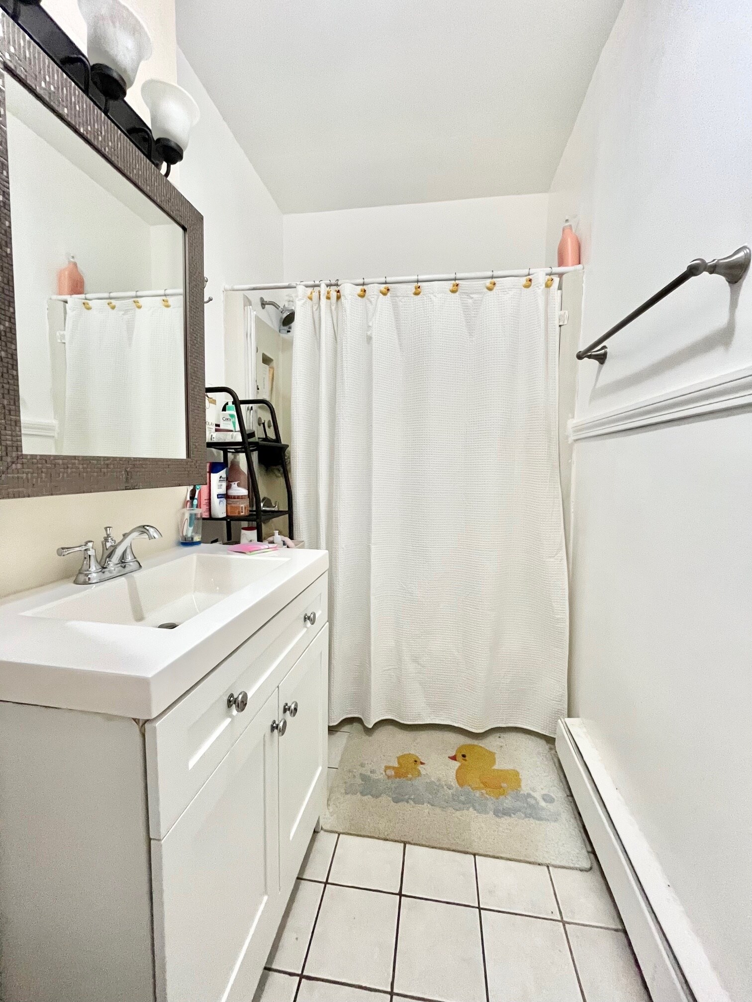 Building Photo - 19 Sachem St