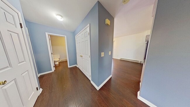 Building Photo - 3 Bedroom Semi-Detached Home in Crossroads Borough!