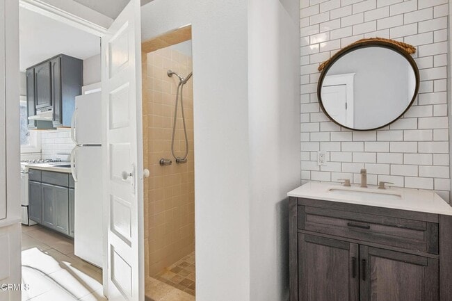 Building Photo - 1488 W Sunset Blvd