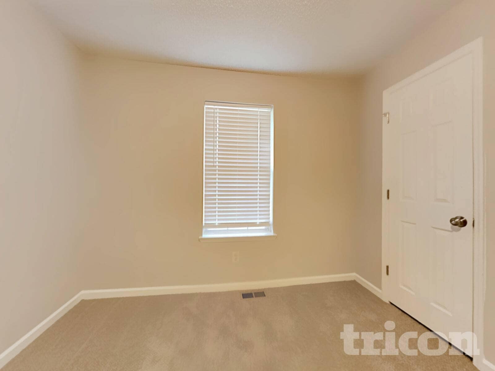 Building Photo - 2122 Cedar Creek Ln