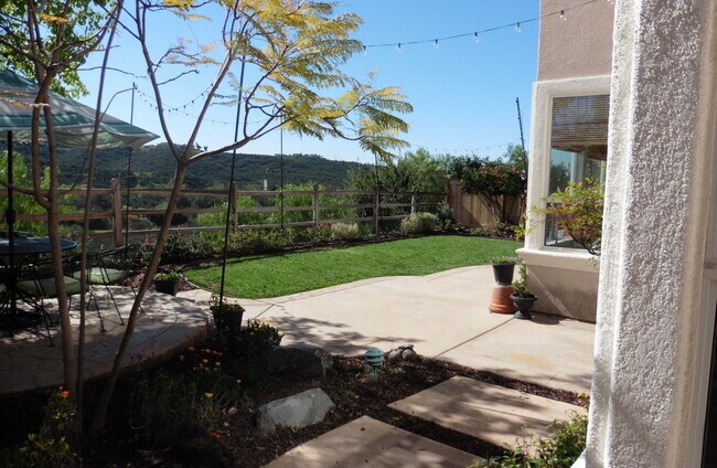 Building Photo - 7357 Celata Ln