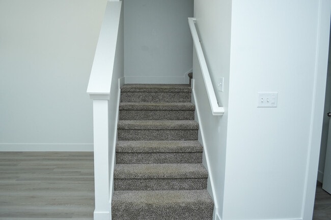 Building Photo - 952 N 920 W