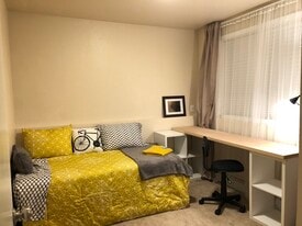 Building Photo - 2536 Forest Park Dr