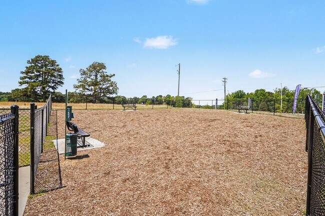 Building Photo - Brand-New Townhome Living in Raleigh!