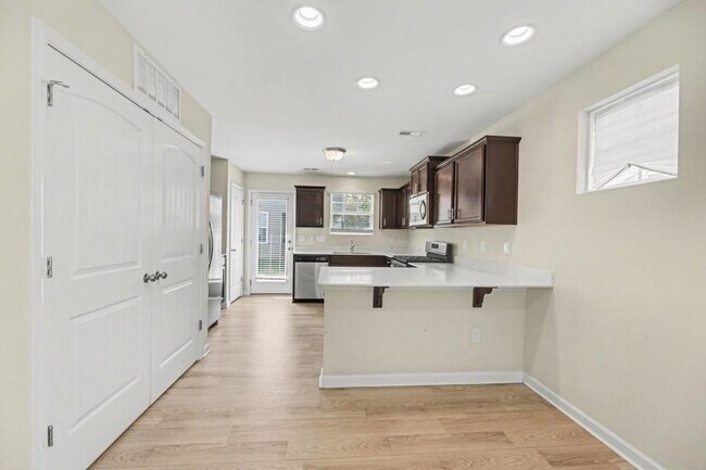 Building Photo - 3874 Copperfield Ct