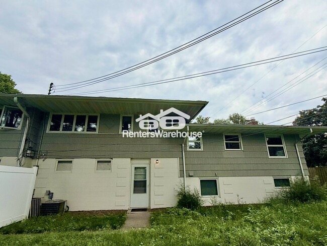 Building Photo - 3813 W 60th St