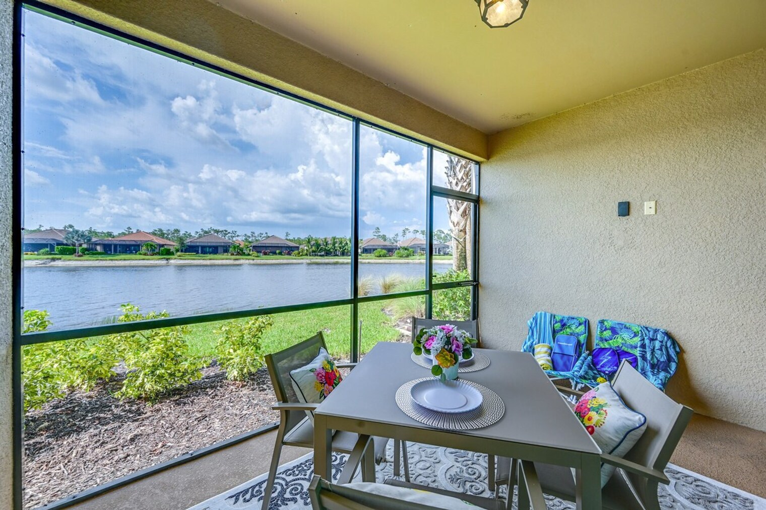 Building Photo - 9413 Terresina Dr