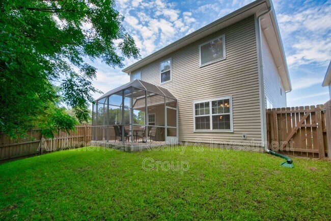 Building Photo - 119 Farrah Ave
