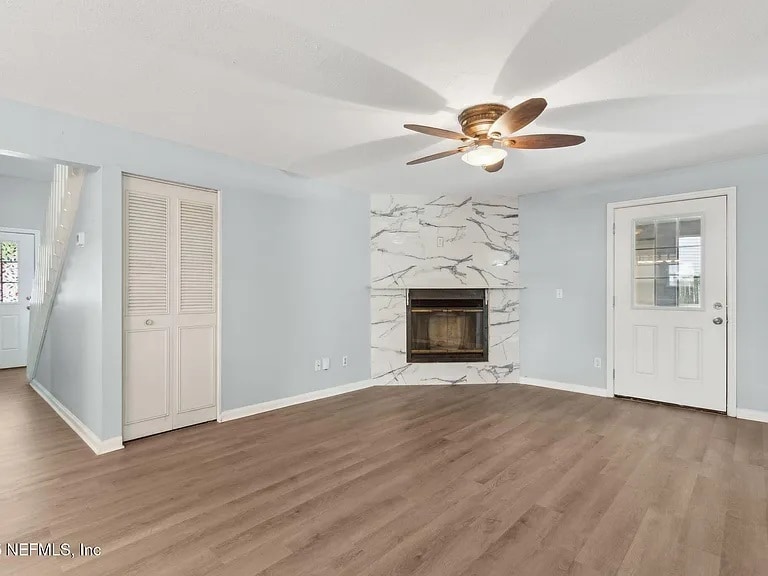 Combine living room/dinning/kitchen - 10388 Arrow Bluff Ct