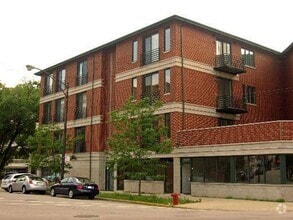 Building Photo - RIVER WEST - BEAUTIFIL 2BD/2BTH CONDO FOR ...