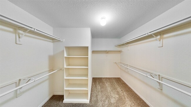 Building Photo - 14527 Eastern Redbud Ln