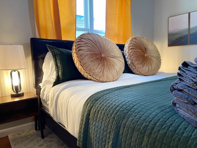 Building Photo - 113 S Birch St