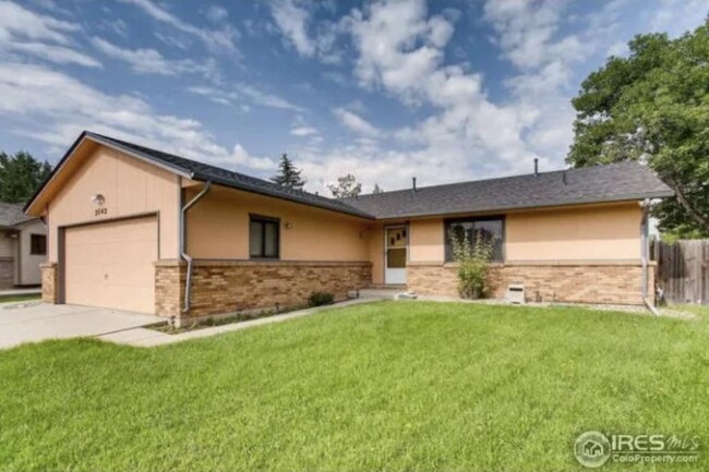 Building Photo - 2742 Goldenrod Pl
