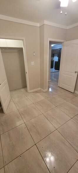 Building Photo - 149 W Dicker Dr