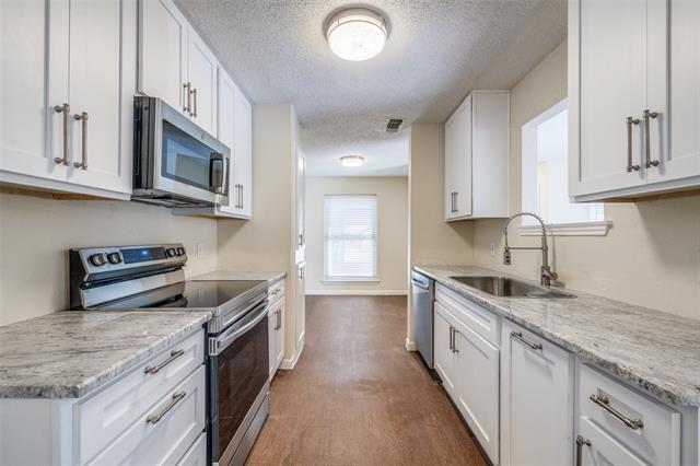 Building Photo - 6809 S Creek Dr