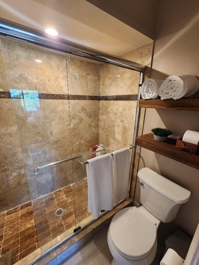 Building Photo - 3760 NW 19th St