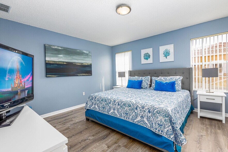 Building Photo - 101 Pompano Beach Dr