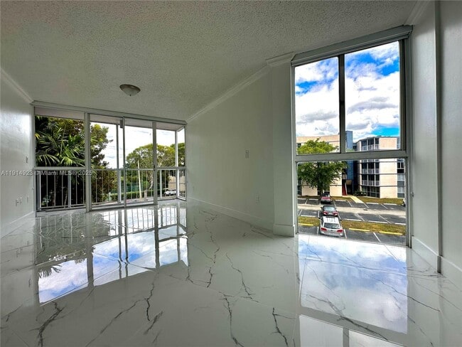 Building Photo - 7125 NW 186th St