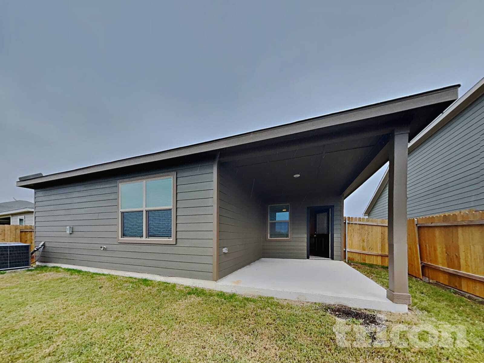 Building Photo - 125 Bush Dr