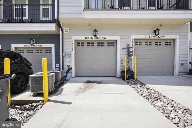 Building Photo - 14937 River Walk Way