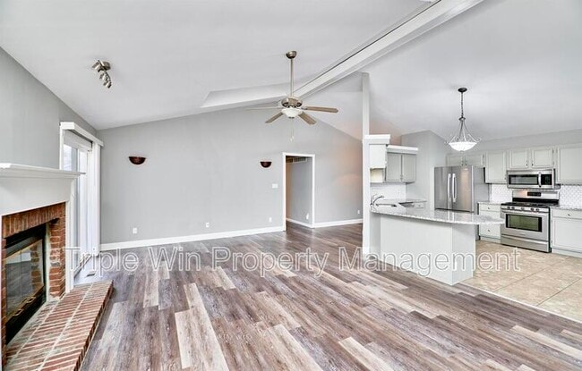 Building Photo - 121 Walnut Hill Dr