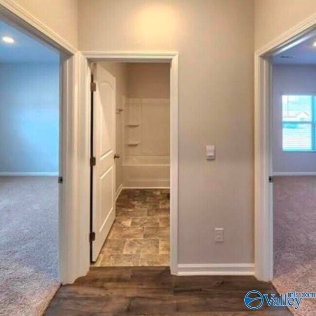 Building Photo - 101 Canonbury Dr