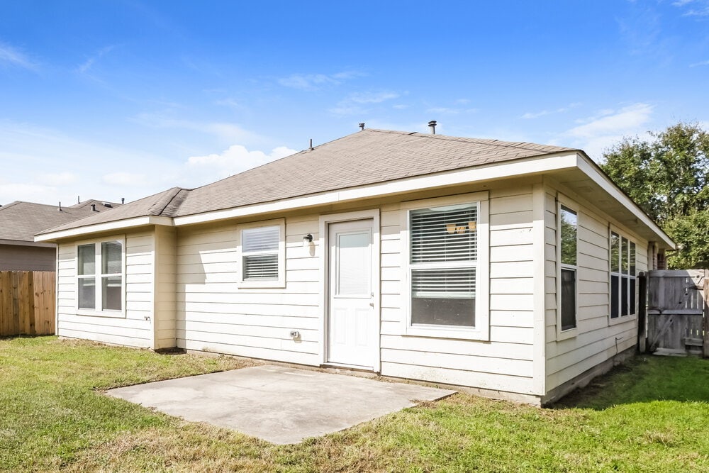 Building Photo - 3610 Fiorella Way