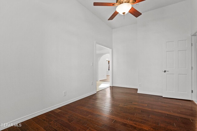 Building Photo - 7216 San Marino Dr