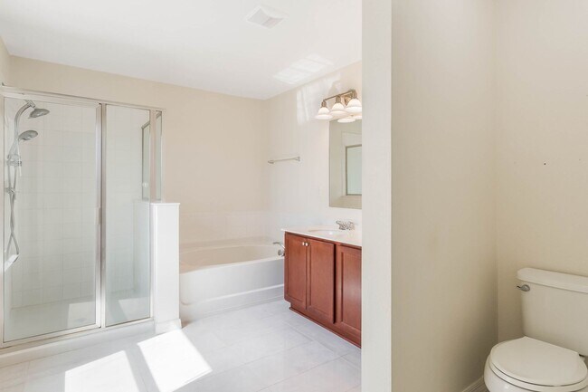 Building Photo - Turnkey 3-bed, 2-bath home with a 2-car garage Single Family Home