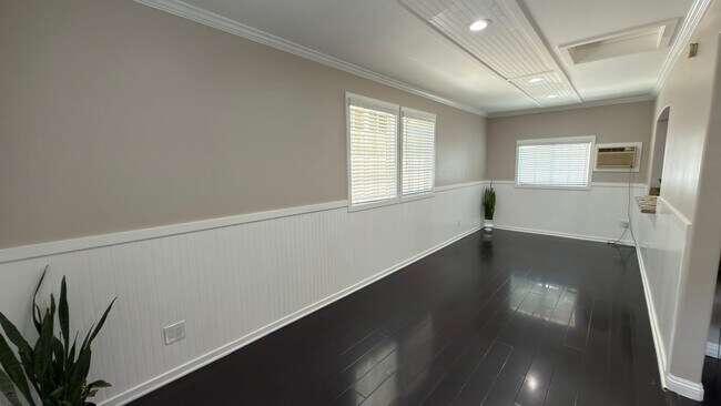 Building Photo - **BEAUTIFUL FOUR BED TWO BATH HOME IN DUARTE **