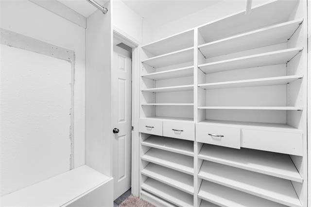 Building Photo - 2600 Summertree Dr