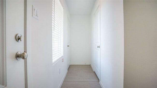 Building Photo - 10821 Red Orchid Dr