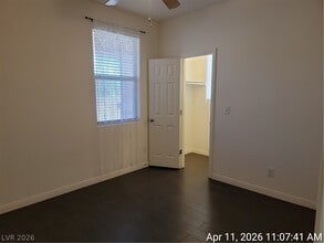 Building Photo - 1033 Fishing St