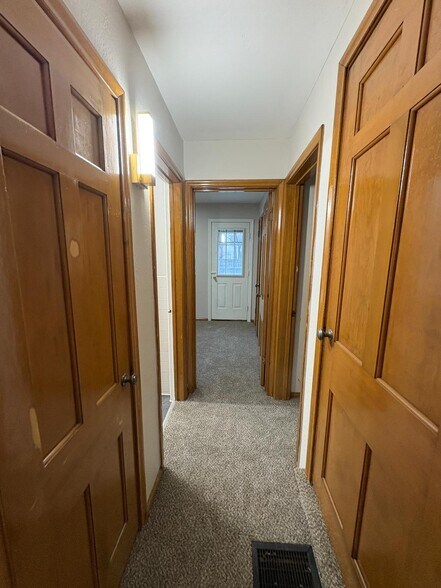 Building Photo - 218 W Capistrano Ave