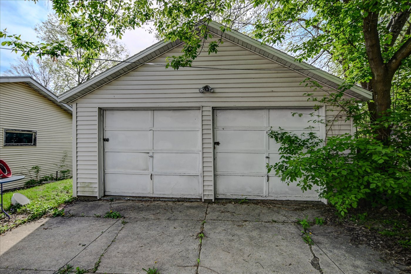 Building Photo - 205 S Fair Oaks Ave